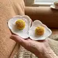 Fried Egg Amigurumi Pattern step 1 - construction progress
