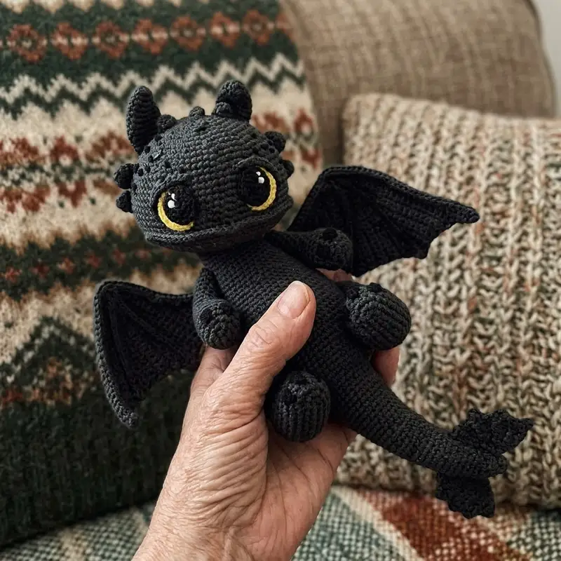 Complimentary Intermediate crochet pattern: Dragon Toothless Amigurumi Pattern - Simple to follow guide