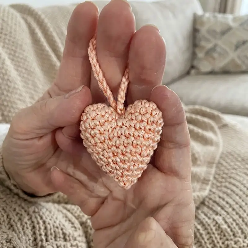 Complimentary Beginner Friendly crochet pattern: Heart Keychain Amigurumi Pattern - Simple to follow guide