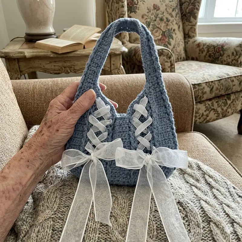 Complimentary Intermediate crochet pattern: Cinta Bag Crochet Pattern - Simple to follow guide