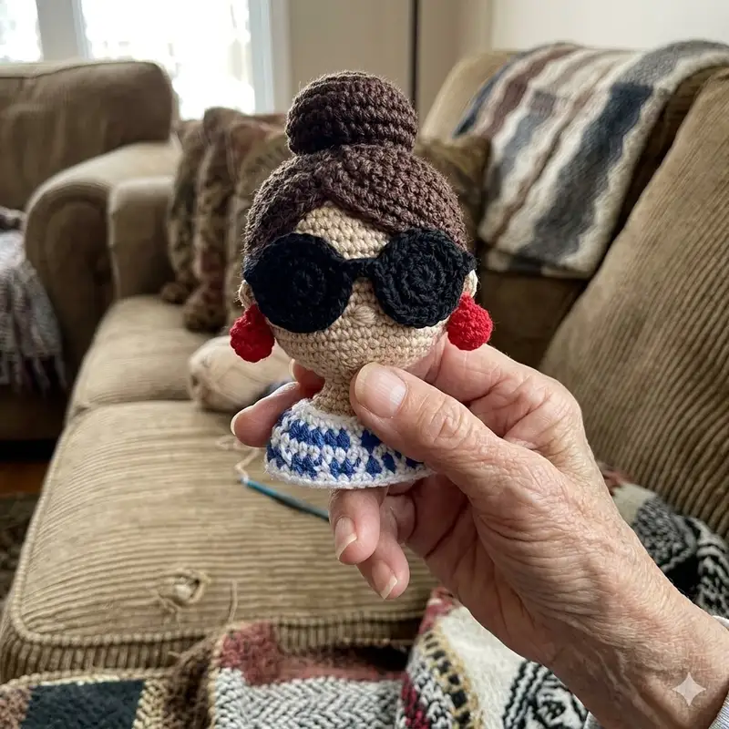 Complimentary Beginner Friendly crochet pattern: Crochet Girl Portrait Pattern - Simple to follow guide