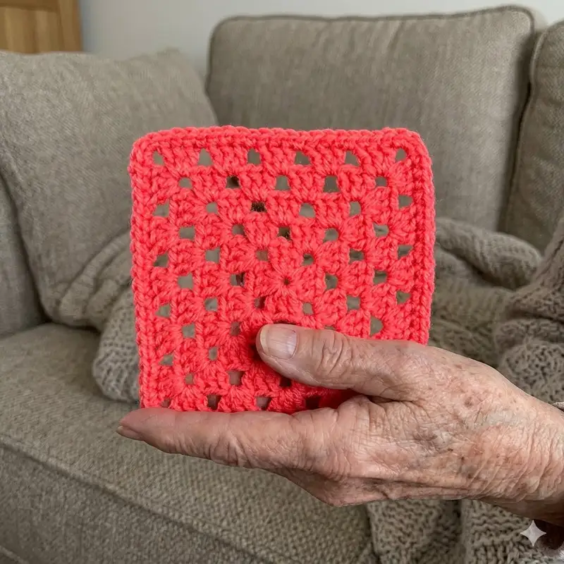Complimentary Beginner Friendly crochet pattern: How to Crochet the Perfect Granny Square Pattern - Simple to follow guide