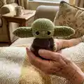 Baby Alien Amigurumi Pattern step 4 - final assembly and finishing