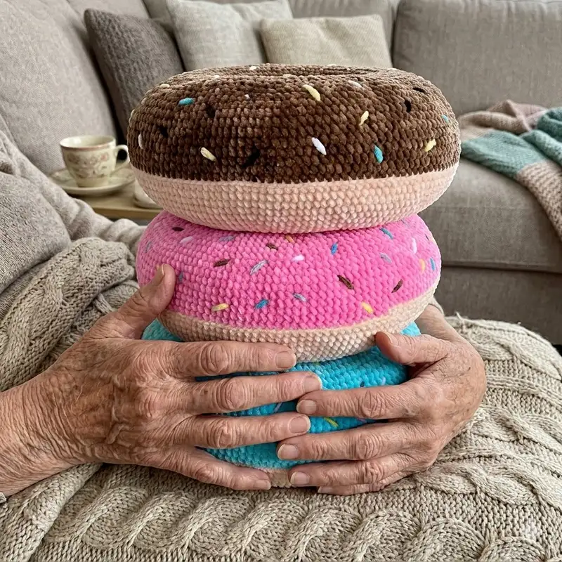 Quality crochet pattern: Crochet donut pillow Pattern - Intermediate level guide with complete instructions