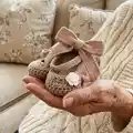Strappy Ballet Flats Amigurumi Pattern step 4 - final assembly and finishing