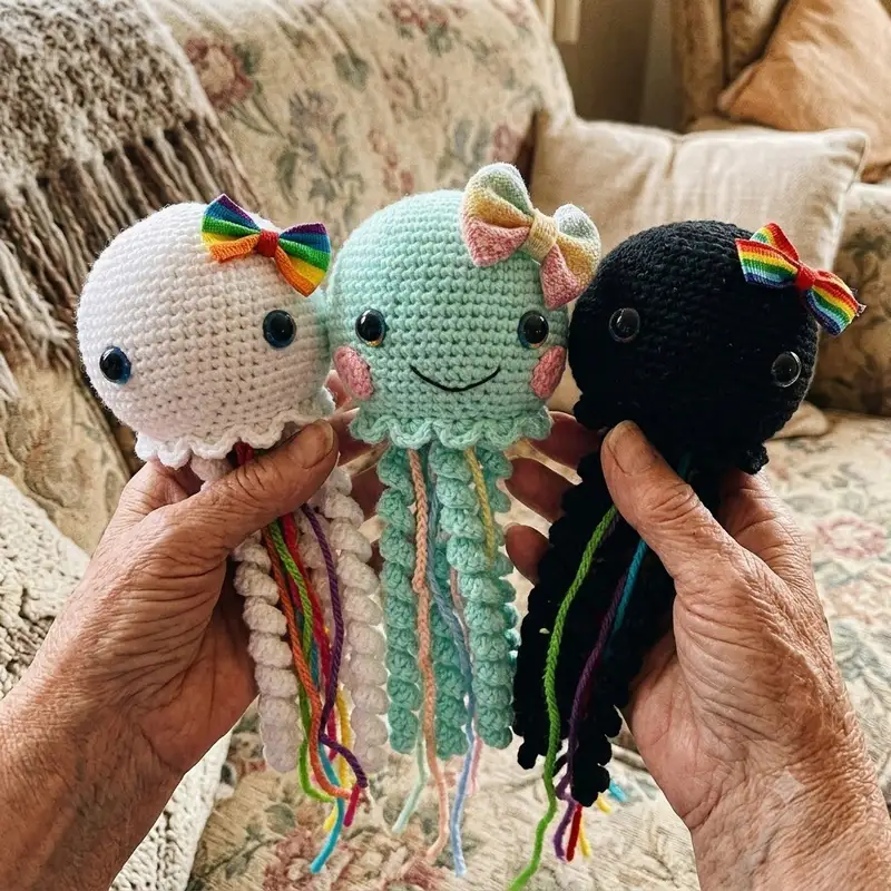 Quality crochet pattern: Jellyfish Crochet Amigurumi Pattern - Intermediate level guide with complete instructions