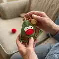 Christmas Tree Hat Clothes Amigurumi Pattern step 4 - final assembly and finishing