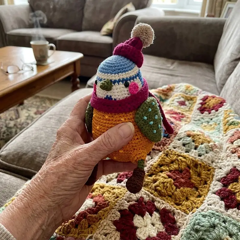 Complimentary Intermediate crochet pattern: Kingfisher Amigurumi Pattern - Simple to follow guide