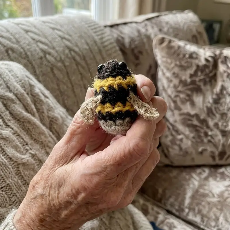 Complimentary Intermediate crochet pattern: Crochet bumblebees Amigurumi Pattern - Simple to follow guide
