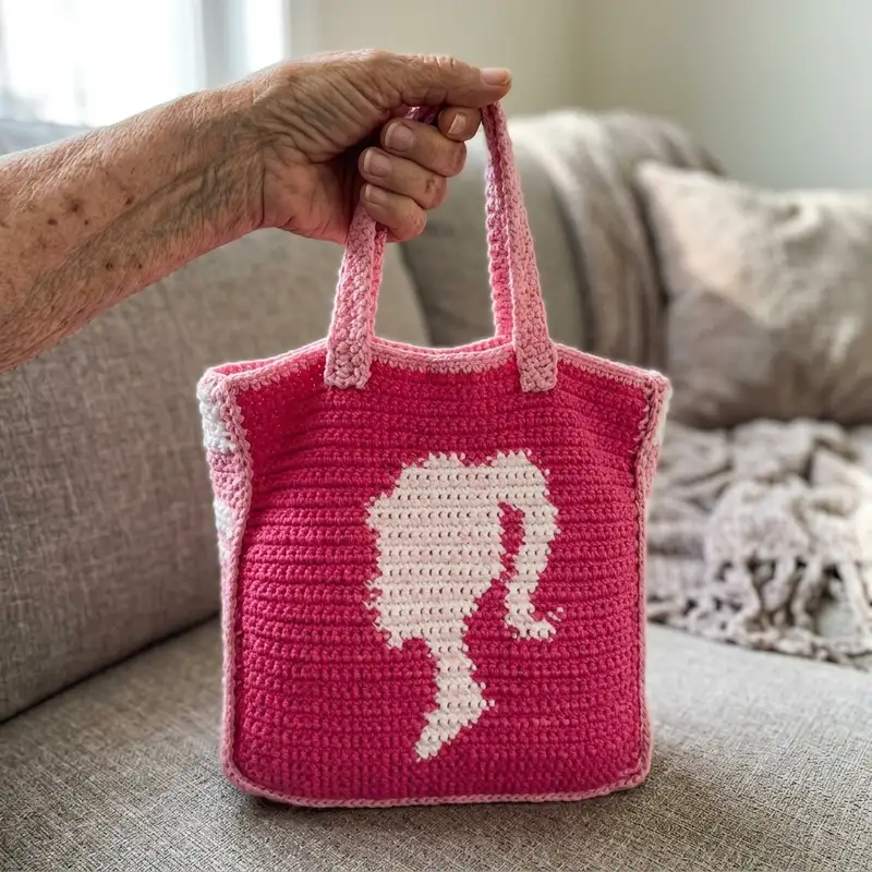 Quality crochet pattern: Baddie Barbie Bag Pattern - Intermediate level guide with complete instructions